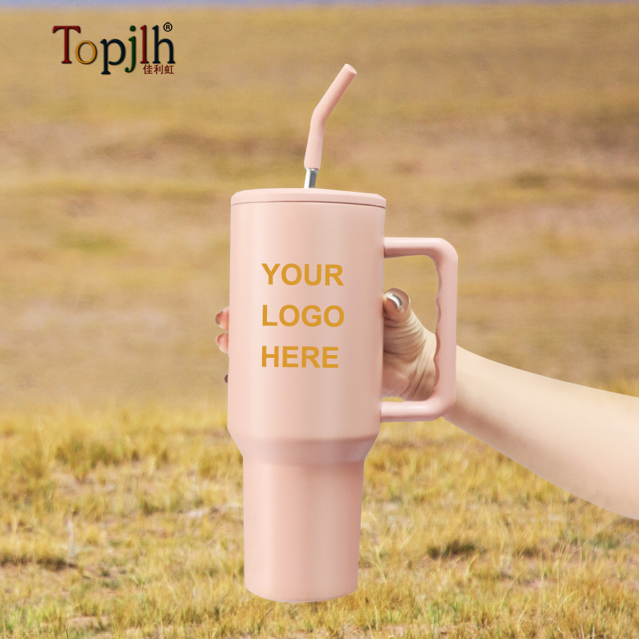 40oz insulated tumbler with straw